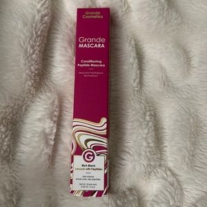 Grande Mascara conditioning peptide mascara